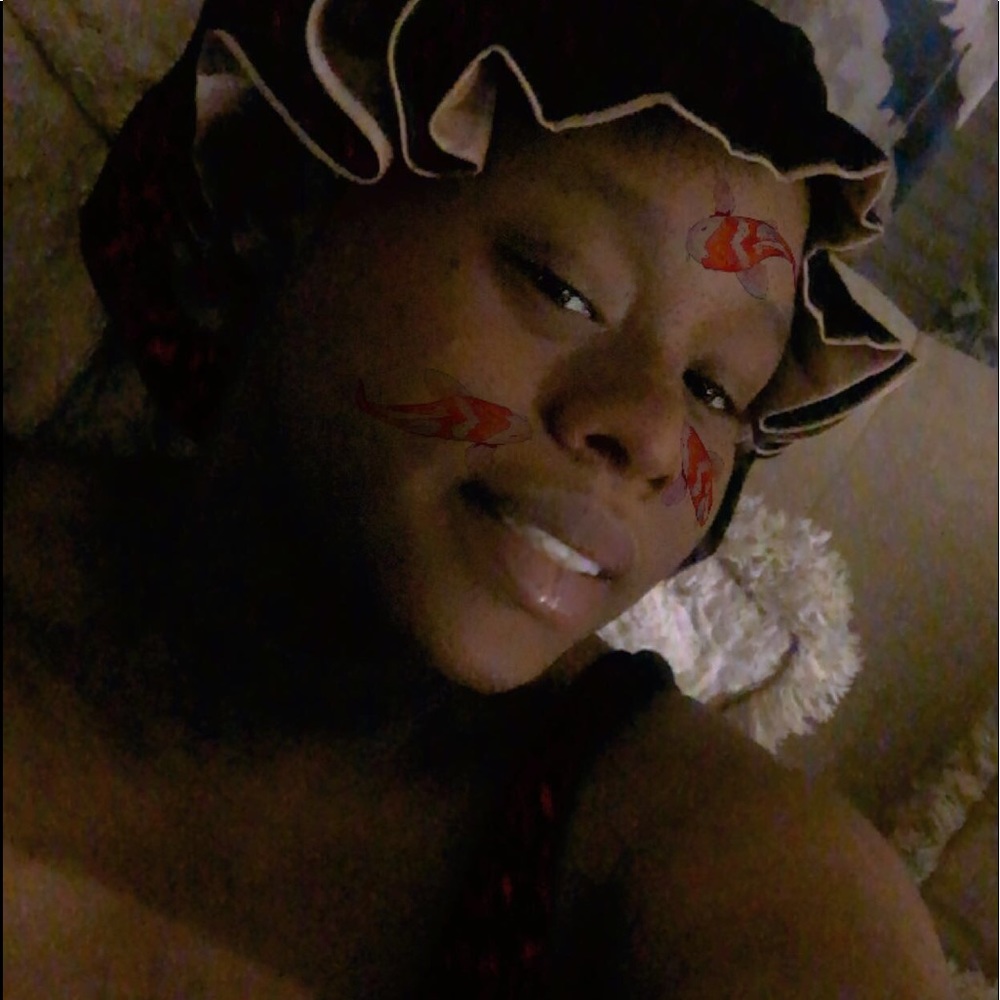 Meet your Posher, Kayyselfmade